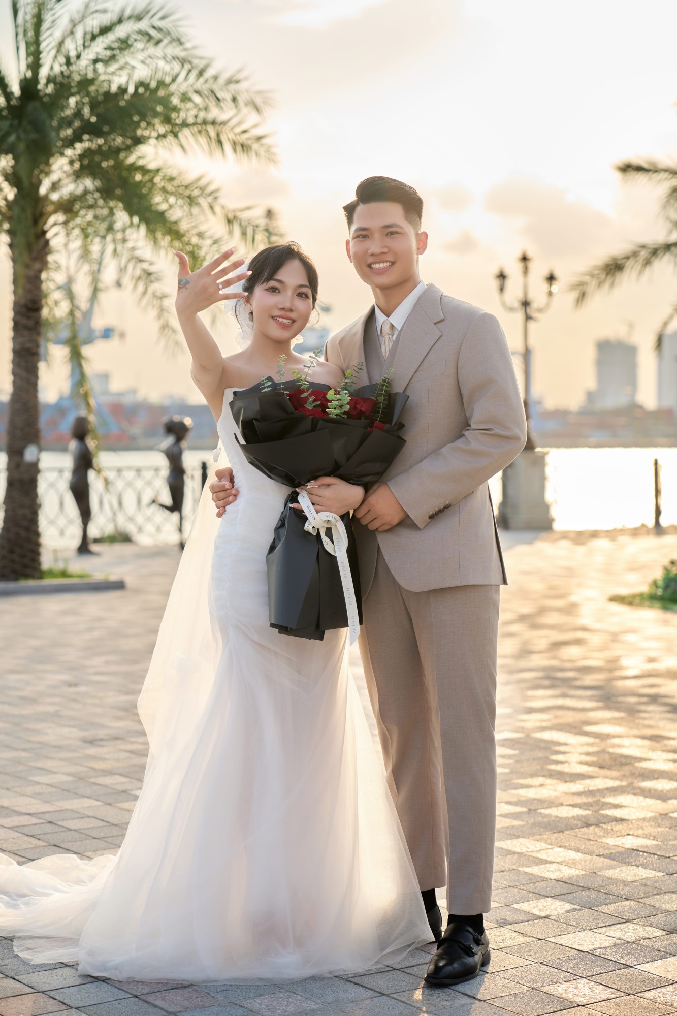 Thiệp cưới online - Nhung Sâu Răng & Quang Duy