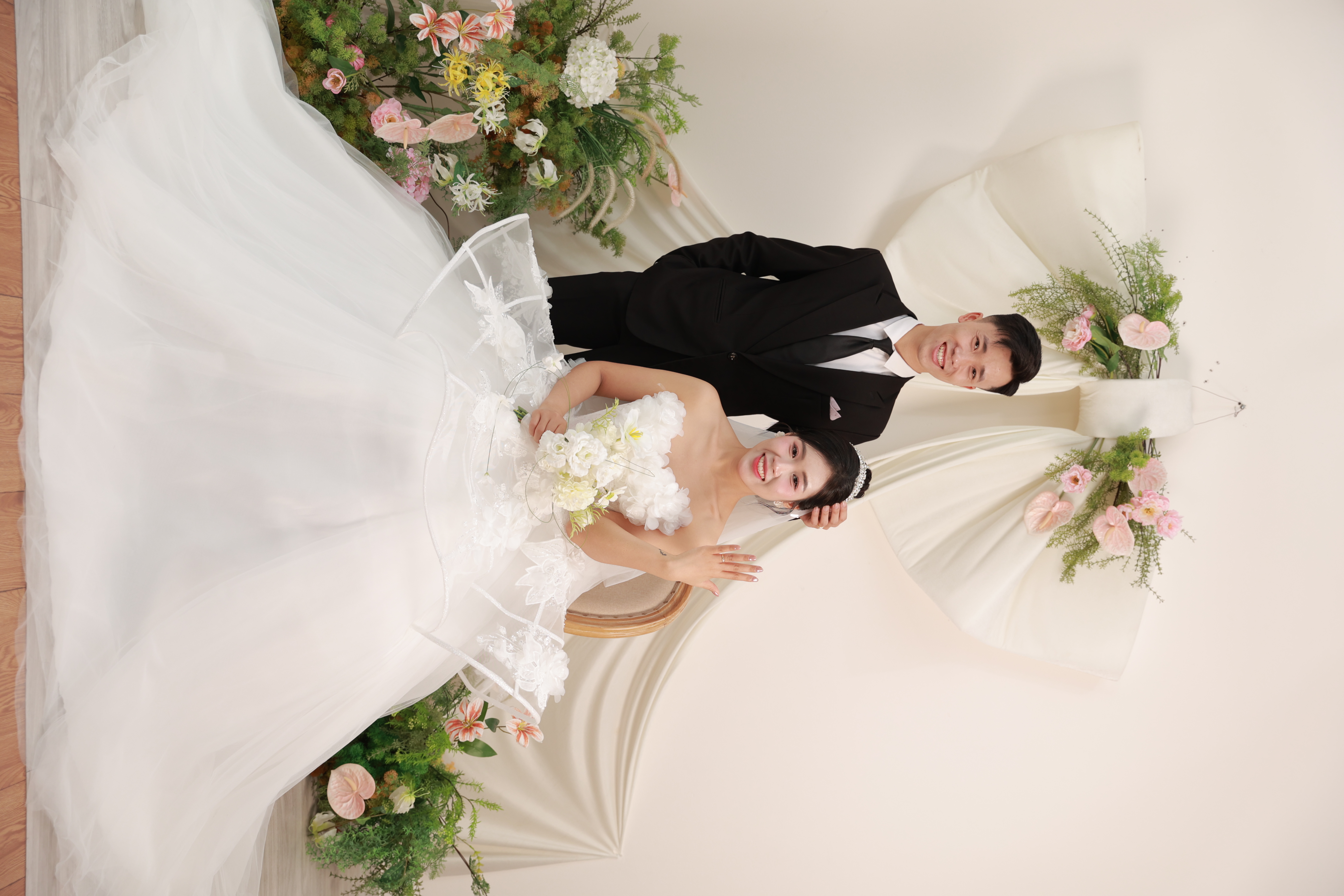 Thiệp cưới online - Trang & Hiếu