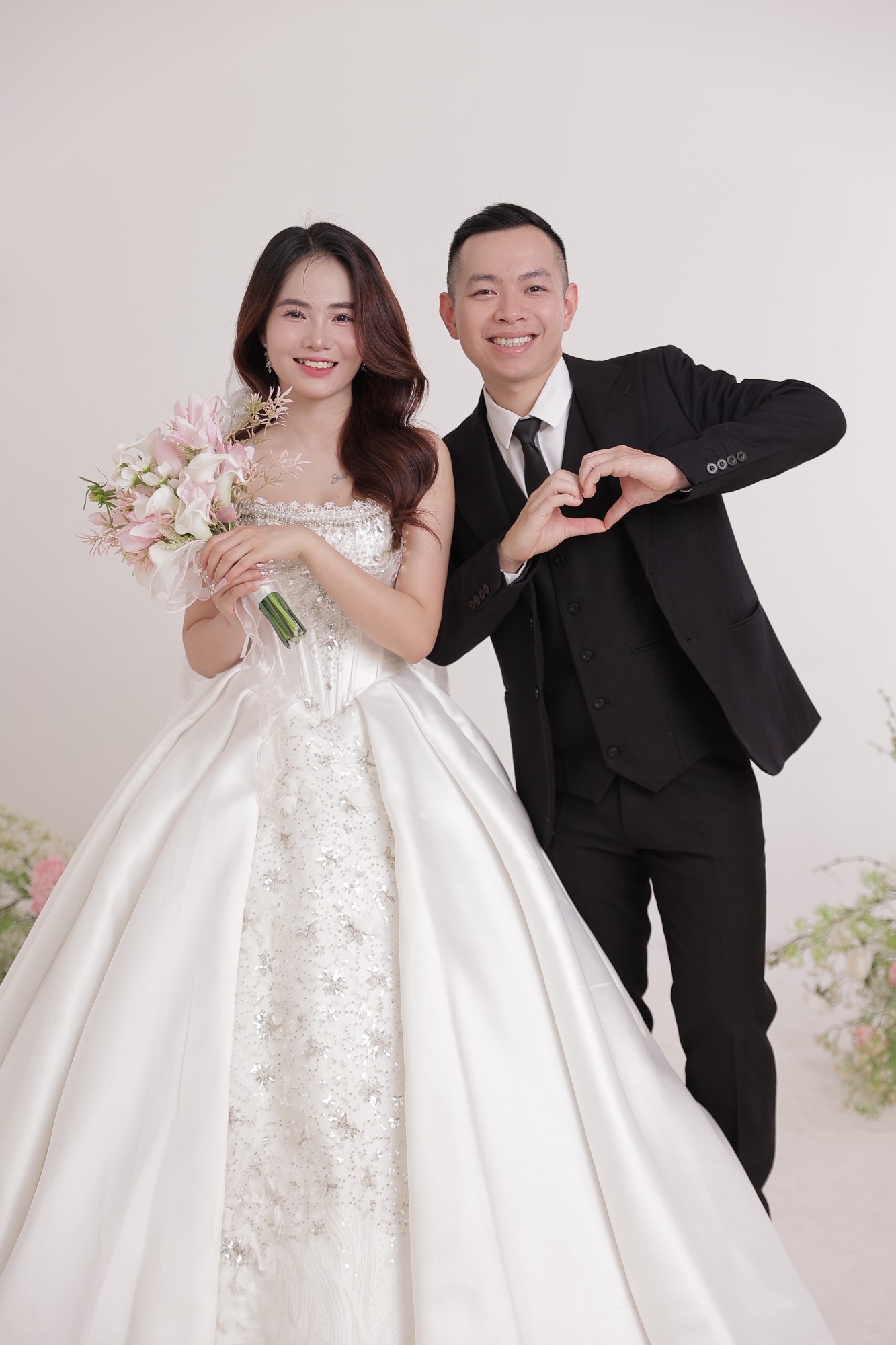 Thiệp cưới online - Dũng hoa