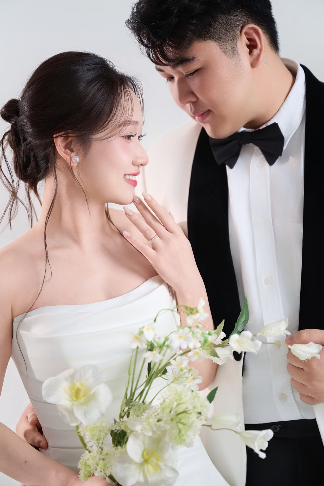 Thiệp cưới online - Đám cưới Thư & Hoàng
